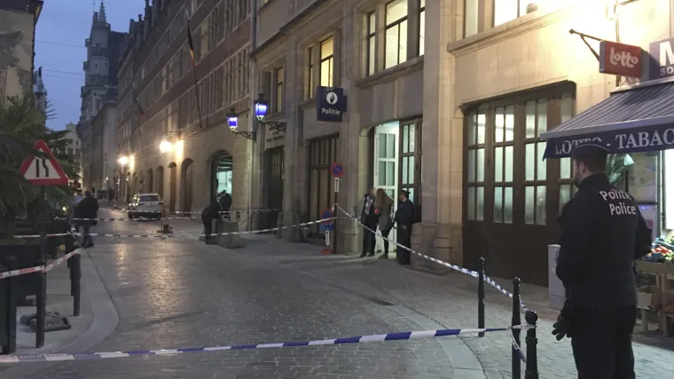 U centru Bruxellesa izboden policajac: Napadač je vikao 'Allahu Akbar'?