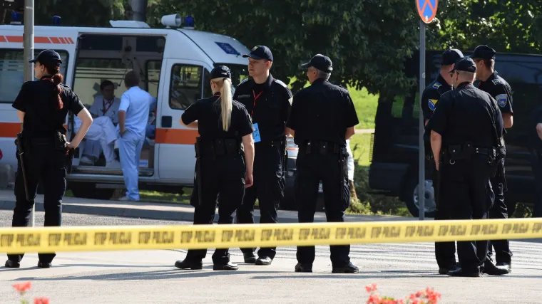 Drama uoči inauguracije: Djevojka (15) s o&scaron;tricom dugačkom 10 cm krenula prema &scaron;tićenim osobama