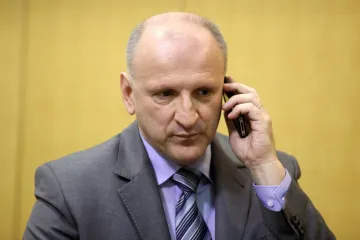 'To što radite je ispod svake razine, sram Vas može biti'