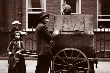 PRONAŠAO JE FOTOGRAFIJE IZ EUROPE STARE 114 GODINA: Ako ste se pitali što su radili ljudi bez tehnologije, zavirite u ovu galeriju