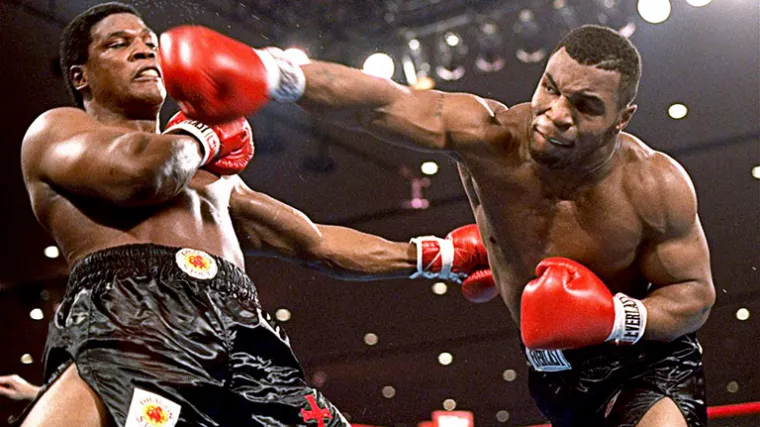 Mike Tyson 'pregazio' Trevora Berbicka i postao najmlađi prvak u povijesti boksa