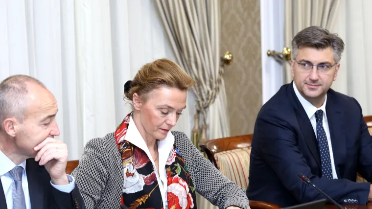 Plenković zadovoljan kako je pro&scaron;ao Dan sjećanja: 'Nema resora koji se ne bavi Vukovarom'