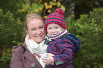 Mislili su da ovaj dječak ima suzno oko zbog prehlade, dok mu nije otkriven rijedak oblik raka