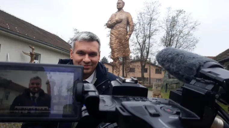 Prvi put pokazali kip koji će za nekoliko dana biti postavljen u Zagrebu