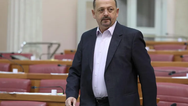 'Postoji način kako povećati plaće javnom sektoru, ali o tome Vlada ne govori'