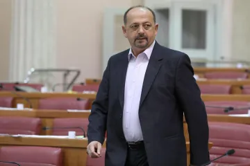 'Postoji način kako povećati plaće javnom sektoru, ali o tome Vlada ne govori'