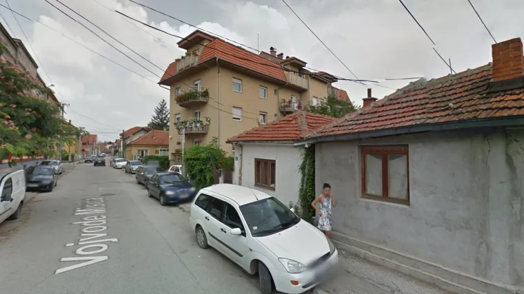 Horor u Srbiji: Majka bacila tromjesečnu bebu sa četvrtog kata?