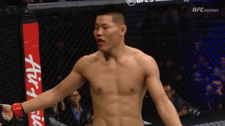 Pogledajte kako je jednim udarcem onesposobio protivnika