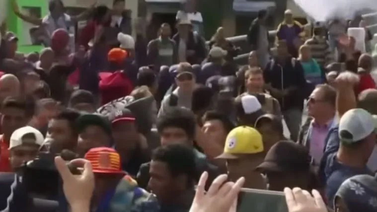 Stotine migranata pokušale prijeći granicu