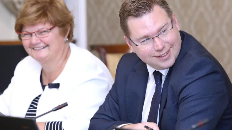 Morat će jako paziti, Vlada ih vrlo lako može nasamariti