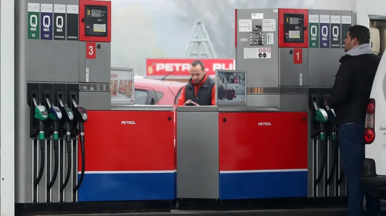 Ovo je dobar utorak za vozače, pogotovo dizela&scaron;a: Evo koliko ćete manje plaćati za spremnik goriva