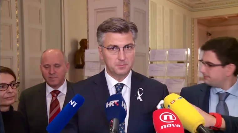 '&Scaron;to vi&scaron;e informacija izlazi, to je sve gore i lo&scaron;ije. Mislim da ću se danas vidjeti s Brkićem'