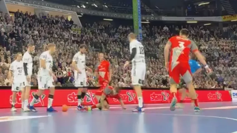 Užasne scene u Njemačkoj: Pogledajte trenutak kada se ozlijedio hrvatski rukometa&scaron;