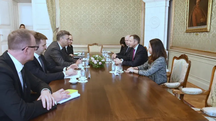 Vlada: Potvrđena potpora SAD-a za izgradnju LNG terminala na Krku