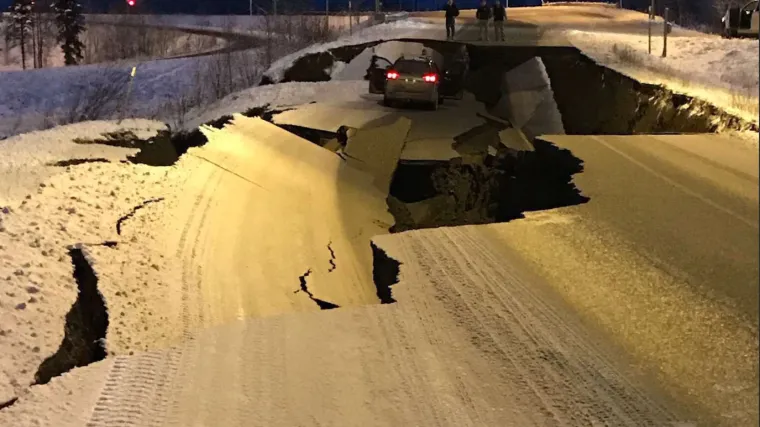Panika na Aljasci: Snažan potres napravio ogromnu &scaron;tetu, ogla&scaron;en alarm za tsunami