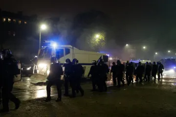 OVI LJUDI NE KUKAJU U BIRTIJI I NA FEJSU: Francuzima digli cijene goriva i životnih tro&scaron;kova, evo kako je to pro&scaron;lo