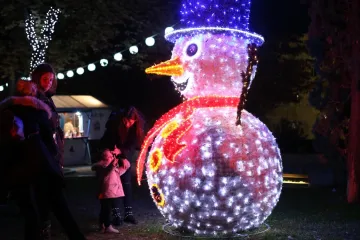 ADVENT U SPLITU JE PREDIVAN: Građani odu&scaron;evljeni manifestacijom Zimski akvarel, ukrasi su neodoljivi