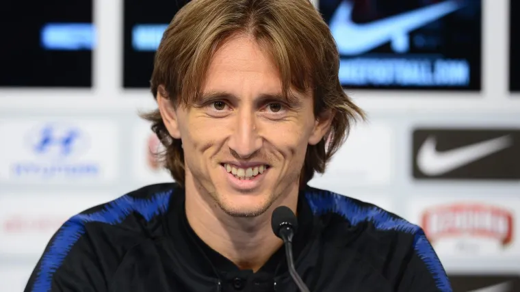 'Luka Modrić 'pegla' frak za dodjelu': Hrvatski nogometa&scaron; osvaja Zlatnu loptu?