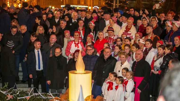 Počinje do&scaron;a&scaron;će ili advent: Evo za&scaron;to se slavi i &scaron;to simbolizira adventski vijenac