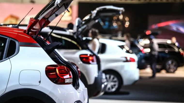 Ovaj kalkulator računa isplati li vam se kupovati auto vani