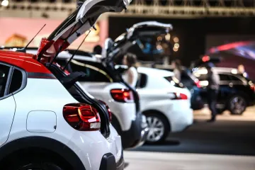 Ovaj kalkulator računa isplati li vam se kupovati auto vani