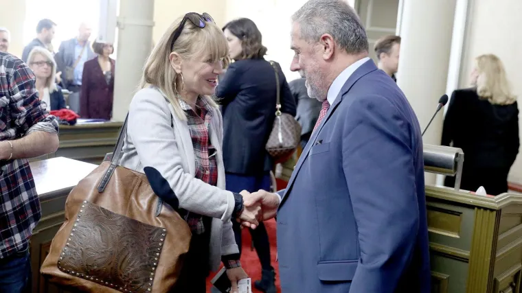 Pukla ljubav Bandića s Brunom Esih i Hasanbegovićem: 'Počinje crni petak u Zagrebu'