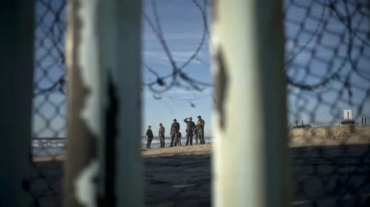 Migrantska povorka se ra&scaron;trkala u Meksiku jer ne može u SAD: 'Ne znamo gdje je 3500 migranata'