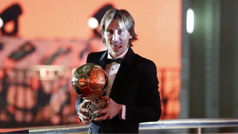 Luka Modrić ispisao povijest i postao prvi Hrvat u povijesti sa Zlatnom loptom!
