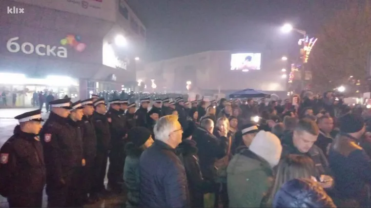 'Deportirajte njega, a ne izbjeglice'