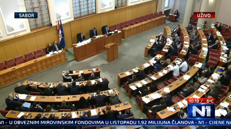 Prihodi 136, rashodi 140 milijardi kuna; zna se i kakvu većinu imaju vladajući