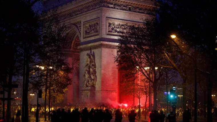 Francuski premijer sastao se s vođama opozicije