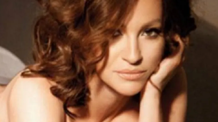Dubokim dekolteom isprovocirala fanove: 'Najbolja fotka do sada'