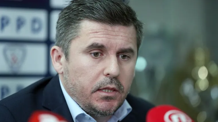 &Scaron;upuković: 'Klub nema ni&scaron;ta sa Červarovim odlaskom, treba imenovati ljude koji su osporavali njegov rad'