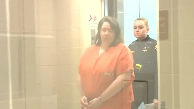 Legla je na dečka koji je imao 54 kile i tako ga ubila