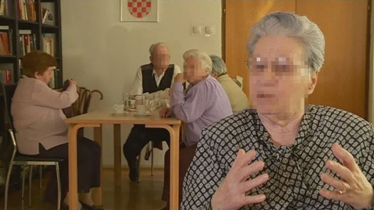 Baka koja je bila zaposlena da gura ljude u javnom prijevozu izgubila posao