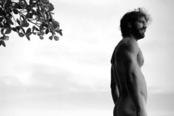 Seksi glumac skinuo sve sa sebe, obožavateljice uvjerene da je pokazao previše