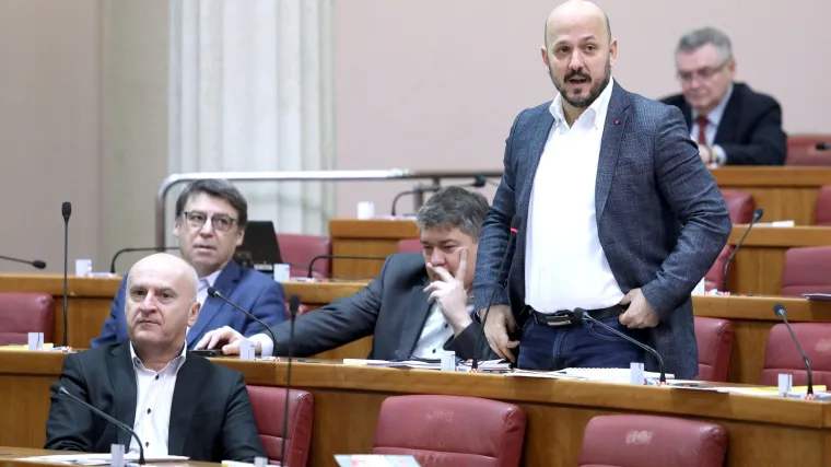 Bauk i Maras prozvali odbjegle SDP-ovce, Milanka Opačić im odgovarala: 'Nisam kupljena'