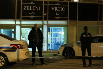 PUCNJAVA U SVETOJ KLARI: Obračunali su se u kafiću, dvoje završilo u bolnici