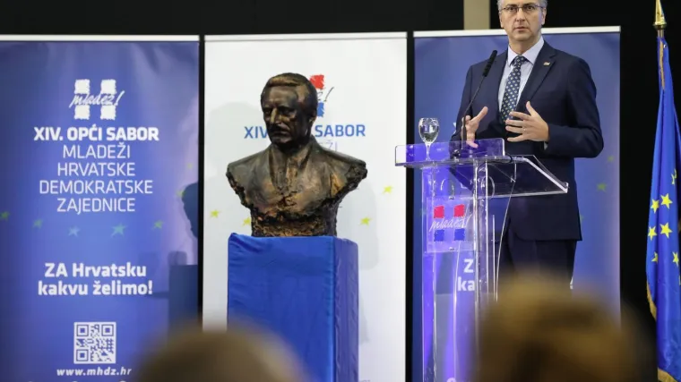 Andrej Plenković: 'Marić neće otići iz Vlade'