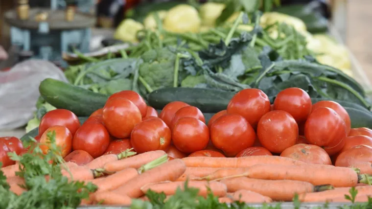 Mu&scaron;karci, jedite voće i povrće! Novo veliko istraživanje otkrilo i za&scaron;to...