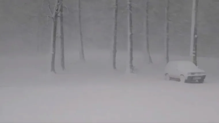 VIDEO Poplava u Rijeci i mećava na Platku: Nema kraja problemima