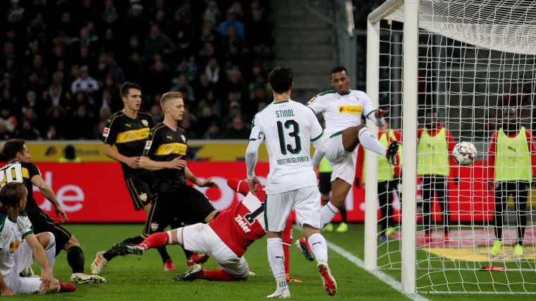 M&ouml;nchengladbach pobjedom nad Stuttgartom ponovno zasjeo na drugo mjesto Bundeslige