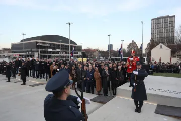 U Zagrebu otkriven spomenik Franji Tuđmanu - pogledajte tko je sve došao