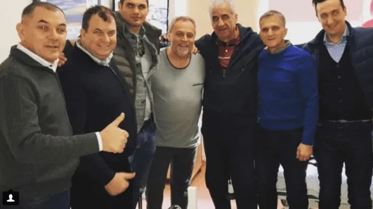 U zagrljaju s dragim prijateljima: Bandić objavio fotografiju iz bolničke sobe
