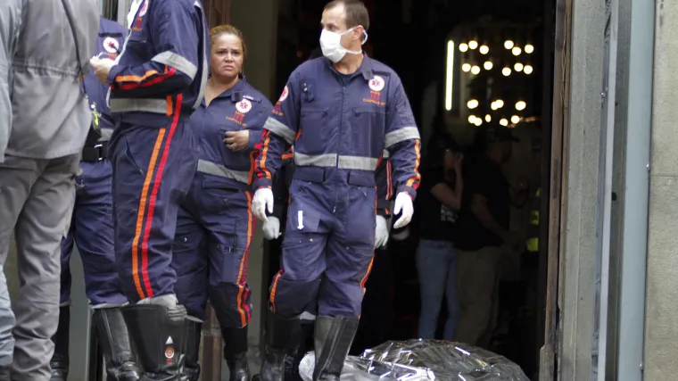 Naoružani mu&scaron;karac upao u katedralu i ubio pet osoba, a onda presudio sebi pred oltarom