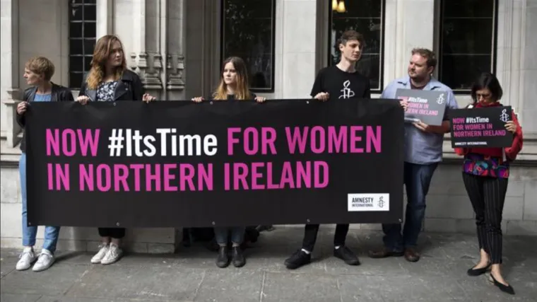 Legaliziran pobačaj u Irskoj: Premijer pozdravio 'povijesni trenutak za irske žene'