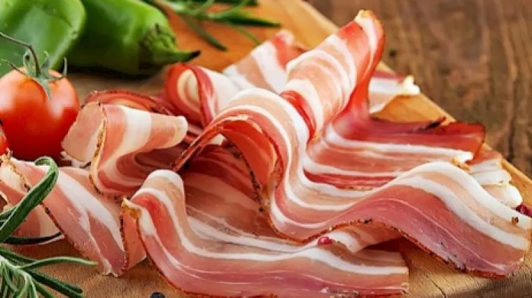 Zbog bakterije Listeria s polica hitno povučen suhi hamburger poznate mesnice