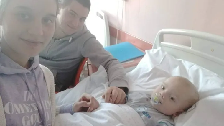 Maleni Duje iz Solina mora na operaciju očiju: 'Dajmo mu &scaron;ansu da vidi mamino lice'