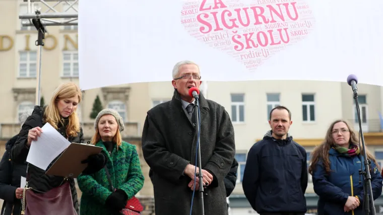 Profesor iz Čakovca: '&Scaron;kole su boji&scaron;nice u kojima devijantni učenici provode strategiju borbe'