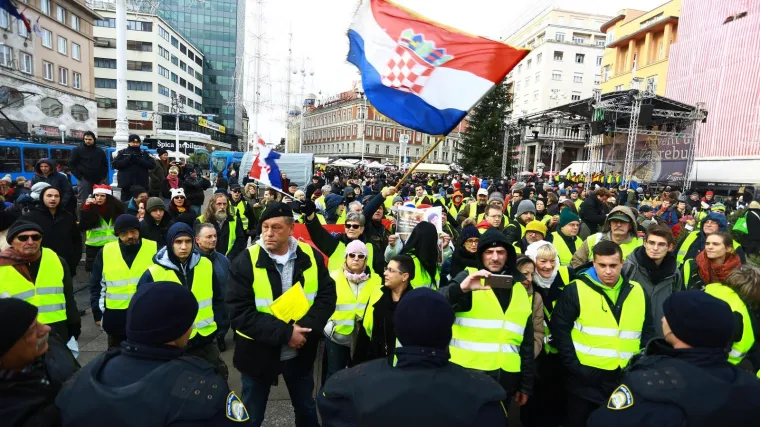 Okupio ih se manji broj, u Zagrebu vikali 'HDZ lopovi!'